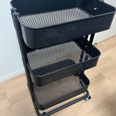 ３段ラックの画像