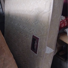 美品◎ダブルベット　フレーム　マットレス付の画像