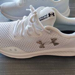 ☆商談中☆【直接手渡しのみ】試着１回のみ・25㎝・ほぼ未使用・アンダーアーマーの画像