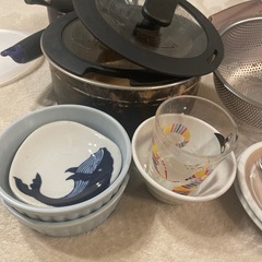 （31日まで）Panasonicドライヤー、鍋、ザル、食器の画像