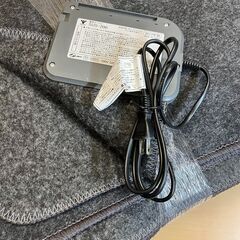 山善 ホットカーペット SUS-200（176×176cm・２畳相当）2017年製の画像