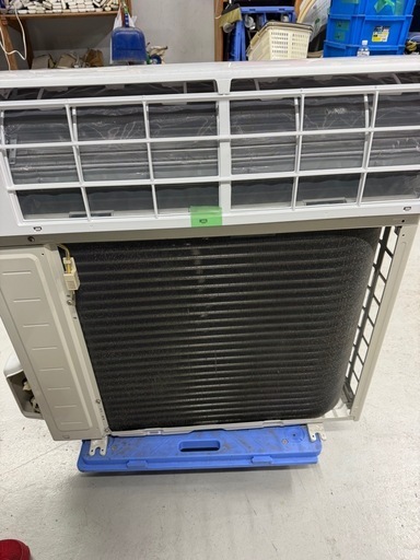 2019年　アイリス　2.8k 10-12畳　100v  清掃すみ済み