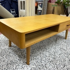 モデルルーム展示品引出し付センターテーブルの画像