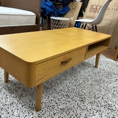 モデルルーム展示品引出し付センターテーブルの画像