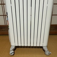 デロンギ オイルヒーターの画像