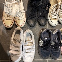 スニーカーまとめての画像