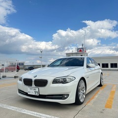 BMW 523i F10 セダン 車検あり 20インチアルミホイール タイヤ2024年製　4Kミラー型ドラレコ付き 自走して配送も可能！最短で即日引き渡し まずはご相談を！写真複数あり　個人出品　今日から乗れますよ？！の画像