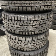 225-55-17スタッドレスの画像