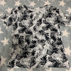 レディース服4枚の画像