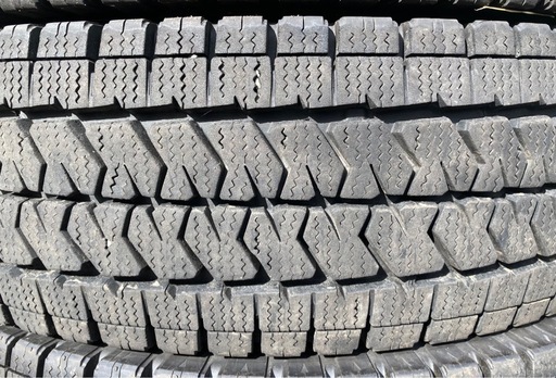 【お取引決まりました】BRIDGESTONE 195/80R15 24年製　スタッドレスタイヤ