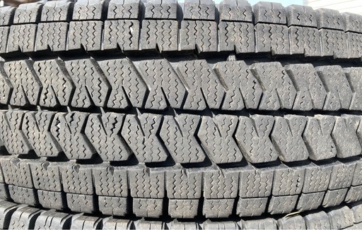 【お取引決まりました】BRIDGESTONE 195/80R15 24年製　スタッドレスタイヤ