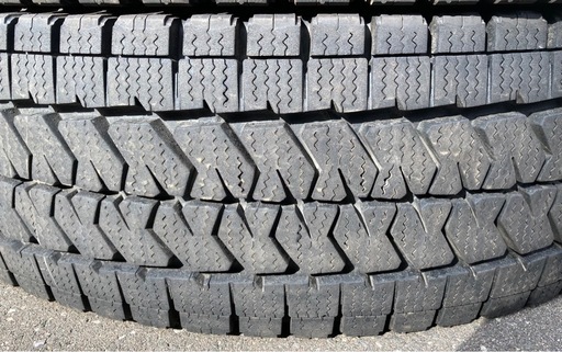 【お取引決まりました】BRIDGESTONE 195/80R15 24年製　スタッドレスタイヤ