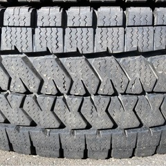 BRIDGESTONE 195/80R15 24年製　スタッドレスタイヤの画像