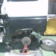 【所沢市】鈑金塗装スタッフ／正社員／年収400〜600万円／独立支援・社割あり 軽バン専門の商用車プロ集団「ビッグトップ株式会社」で、鈑金塗装技術を存分に活かせる環境へ！の画像