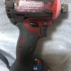 ①マキタ18vインパクトドライバTD171D中古美品オリジナルハウジング、本体のみの画像