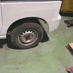 【所沢市】鈑金塗装スタッフ／正社員／年収400〜600万円／独立支援・社割あり 軽バン専門の商用車プロ集団「ビッグトップ株式会社」で、鈑金塗装技術を存分に活かせる環境へ！の画像