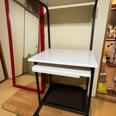 PCデスクの画像