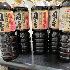 国産醤油１本　国産みそ味噌1こ1個の画像