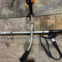 引き取り先決まりました🙇‍♂️実働中古/整備済農機具【KIORITZ 共立 草刈機SRE2325G 両手Uハンドル】刈刃新品。引き取り希望🙇‍♂️　の画像