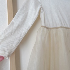 H&Mフワフワスカートのワンピース（130cm）の画像