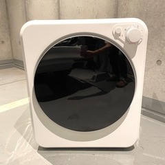 【都内送料無料】高年式家電２点セット　洗濯機5.5キロと乾燥機4キロの画像