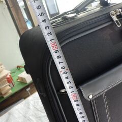 小型のトランクケース　キャリーケースの画像