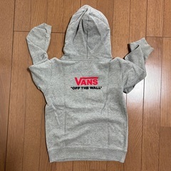 VANSパーカー130cmの画像