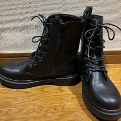 レースアップブーツ　編み上げブーツ　24センチくらいの画像