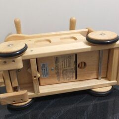 子供乗用機関車　木製の画像