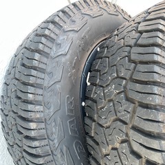 ブロック タイヤの画像