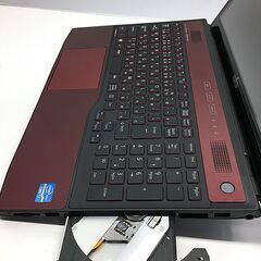 ★最速導入Win11(25H2)｜長期サポートOffice2024★富士通 AH77/J【最強 i7 +爆速新品 SSD 512GB +メモリ8GB】（管理：202510272122）の画像