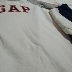 🌈babyGAP オールインワン　トレーナー　の画像