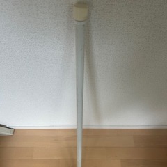 家庭用の便利アイテム（晾衣杆、掃把、風筒、凳子）をお譲りしますの画像