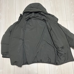 GU　ダウン　ダークグリーン　Mサイズの画像