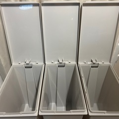 ニトリ　30ℓゴミ箱　３つセットの画像