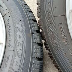 冬 175/65R15 日本製【~90％富山】アクア ヴィッツ カローラ フィールダー ポルテ フィット シャトル スイフト キューブ TOYOの画像