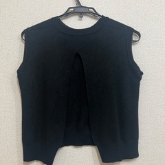ニットベストの画像