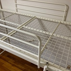 ニトリのスチールハイベッドの画像