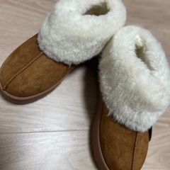 ムートンブーツ　新品の画像