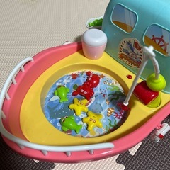 船のおもちゃの画像