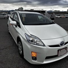 トヨタ　プリウスS  車検2年付の画像