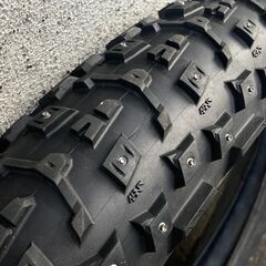 45NRTH DILLINGER5 26 x 4.6” 258 STUDS 120tpi FATBIKE TIRE ファットバイクスパイクタイヤの画像
