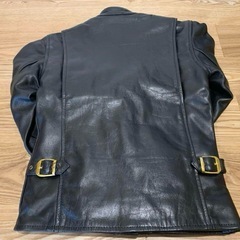 ブラックレザージャケットの画像