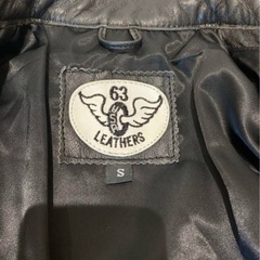 ブラックレザージャケットの画像
