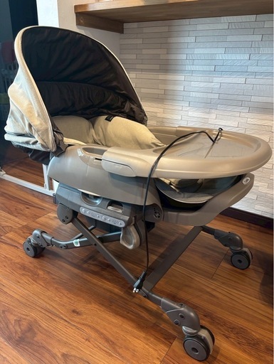 コンビ　ネムリラ　電動　スイングベッド