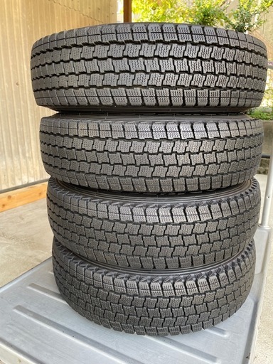 スタッドレスタイヤ 12インチ ホイール付き