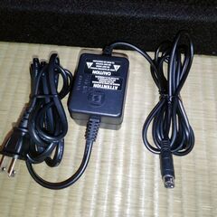 BEHRINGER XENYX 502　５チャンネル＋２チャンネル　オーディオミキサー　中古　送料が高いので取りにこれる方限定の画像