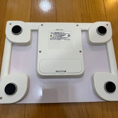 体重計　オムロン　HBF-212HBF-212の画像
