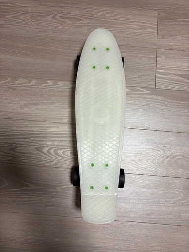 【美品】penny ペニースケートボード 22インチ 白　蓄光デッキ penny ペニースケートボード 22インチ 白 蓄光デッキ