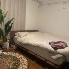 LOWYA ベッドフレームのみ　ダブルベッド　ウォルナット　北欧の画像